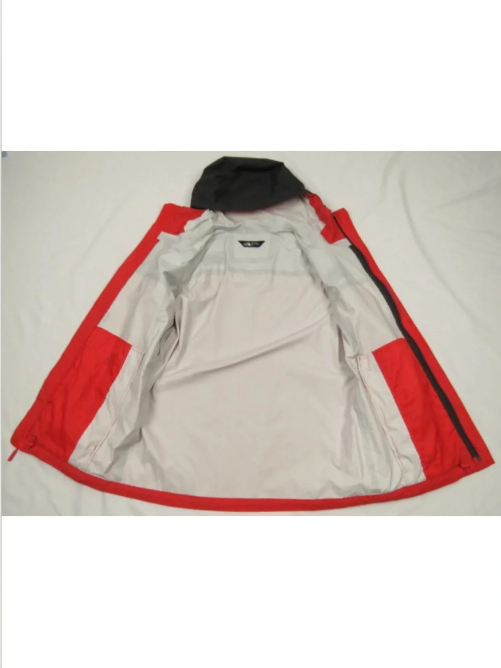 The North Face TNF Dryvent Waterproof Rain Wind Red Gray Hooded Full Zip Jacket